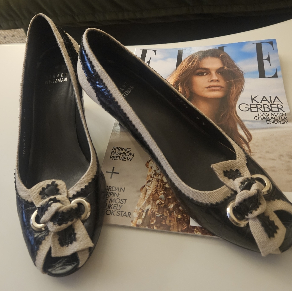 Stuart Weitzman Black and Cream Heels Elegant Design